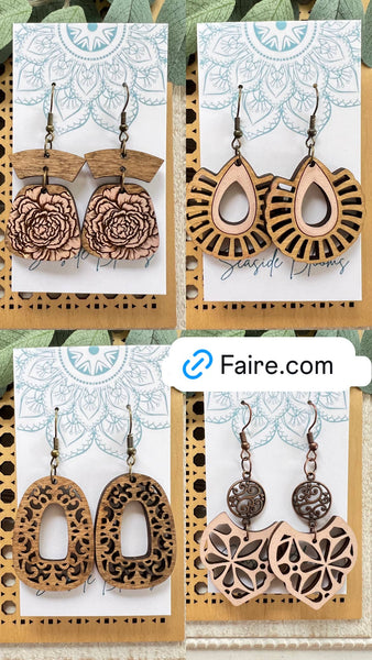 Seasideblooms - Daisy hand painted lightweight maple wood earrings