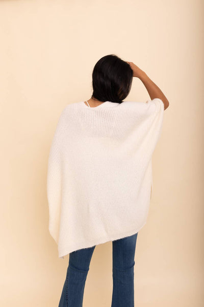 Leto Accessories - Boucle Cozy Poncho: Sage