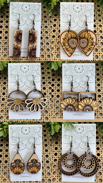Seasideblooms - Daisy hand painted lightweight maple wood earrings