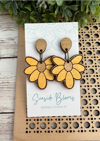 Seasideblooms -  flower hand painted lightweight maple wood earring